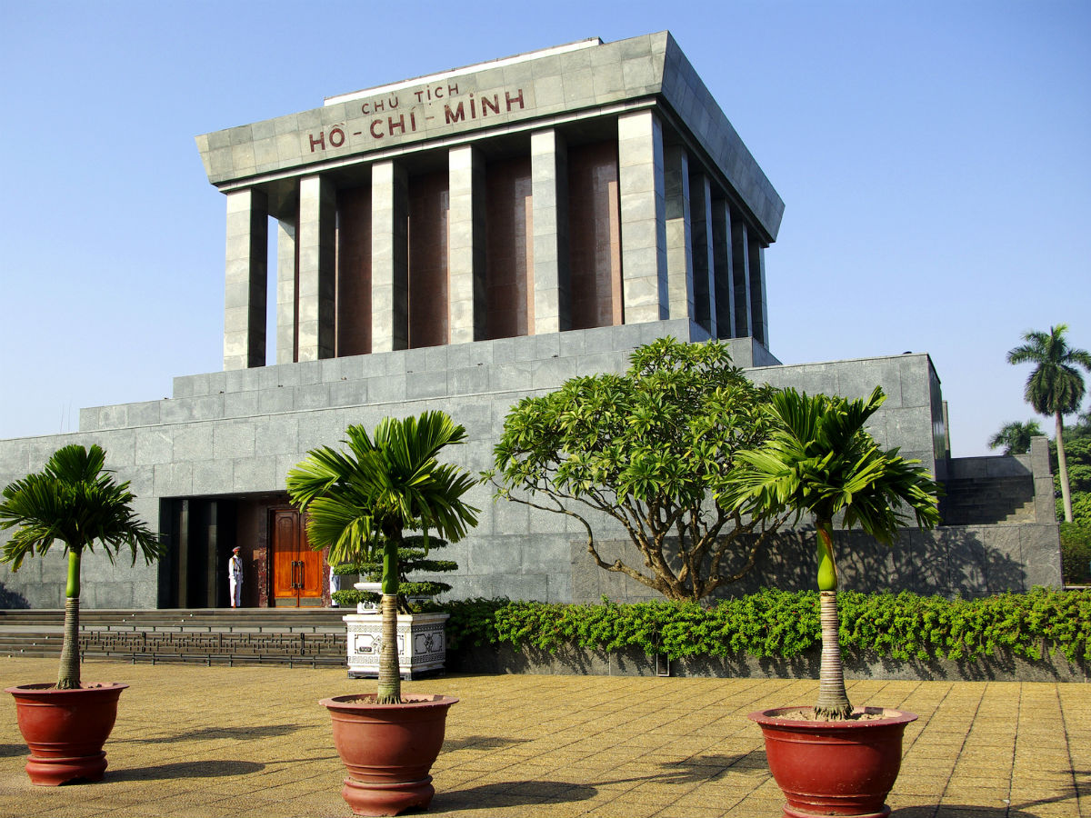 ho chi minh mausoleum
